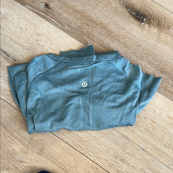 Lululemon Athletica Swiftly Tech Long Sleeve in Green - Picture 6 of 9